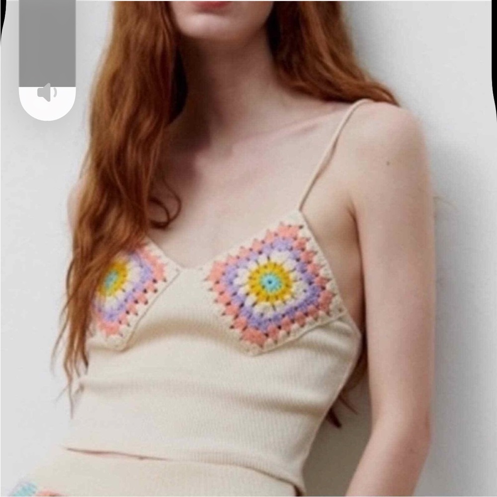 Zara Cream Ribbed Cropped Camisole with Pastel Crochet Motifs